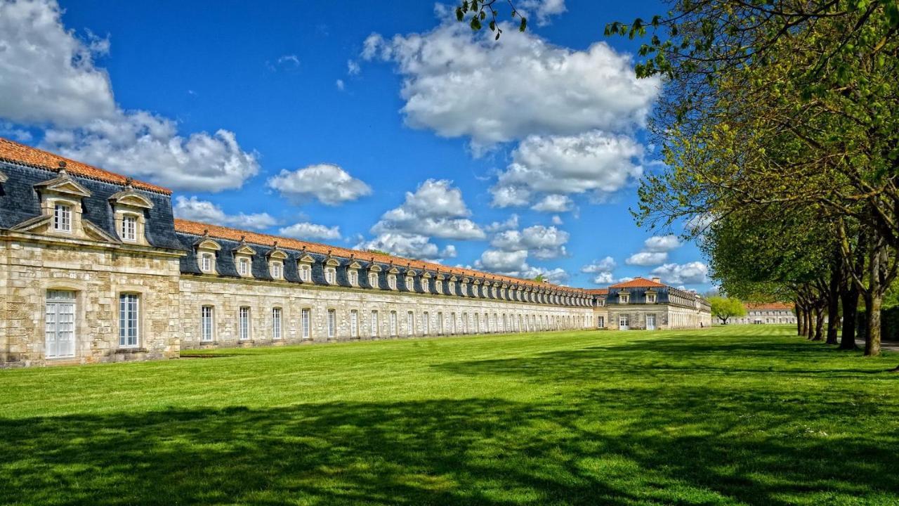 Maison Chaleureuse Avec Terrasse Privative Proche De La Gare Et Du Centre-Ville Рошфор Екстер'єр фото